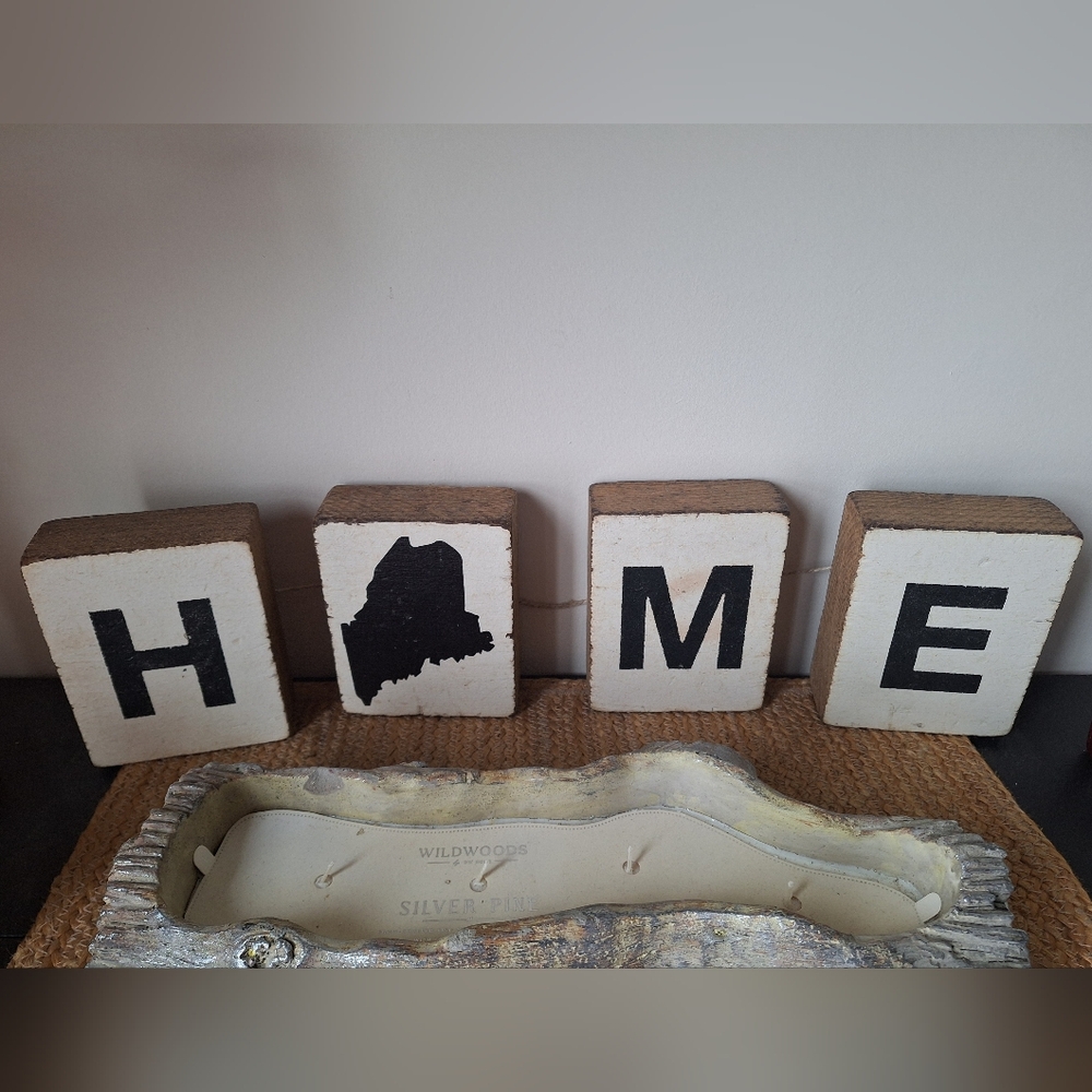 Rustic Marlin Maine Home Blocks